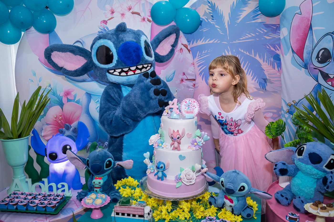 4 anos Alice